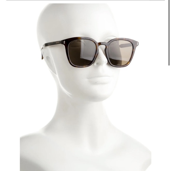 Gucci Oversized Sunglasses 🤎